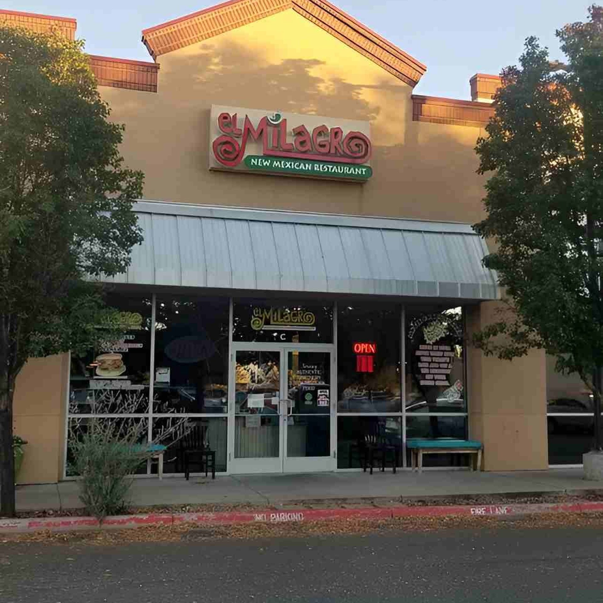 Welcome to El Milagro Restaurant